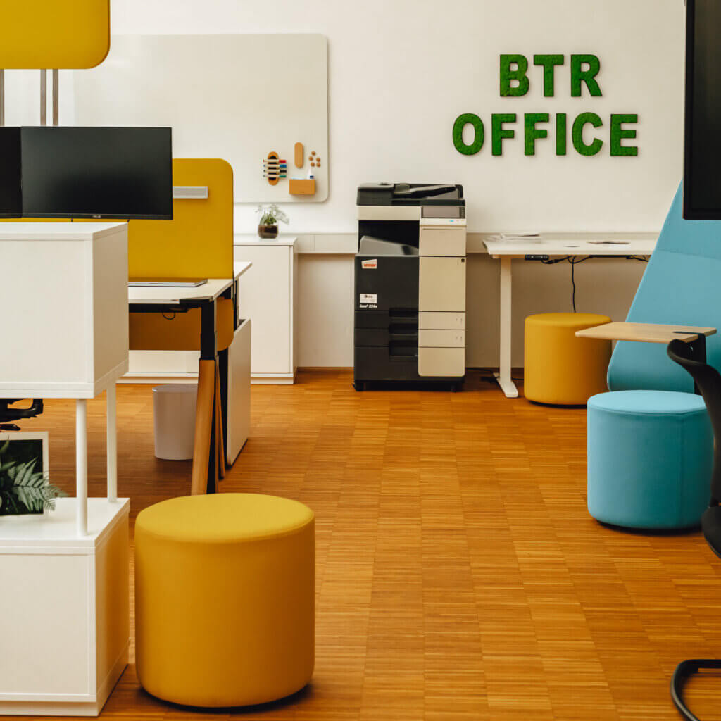 btr-office-buero-ausstattung-carlebachmuehle-sitzmöbel
